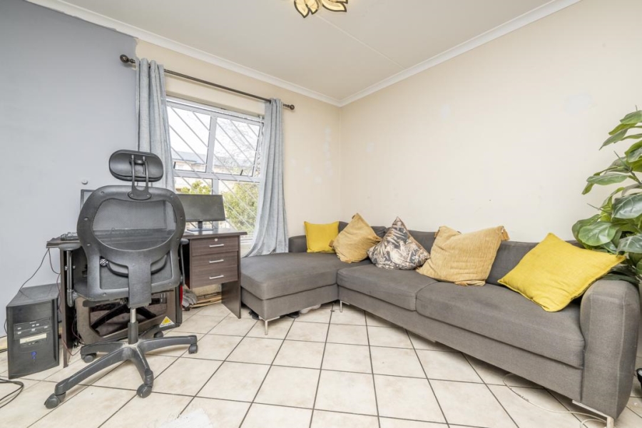 2 Bedroom Property for Sale in Buh Rein Estate Western Cape